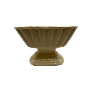 Vintage Brush Pottery Ivory Footed 5”Planter Jar Pot Marked USA #713 Crazing